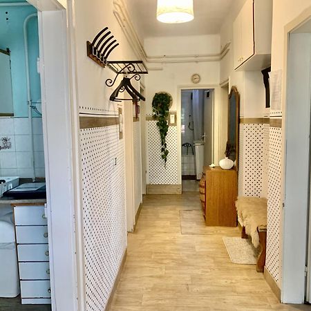 Grany'S Retro Guesthouse Near Budapest Airport Вечийш Екстер'єр фото