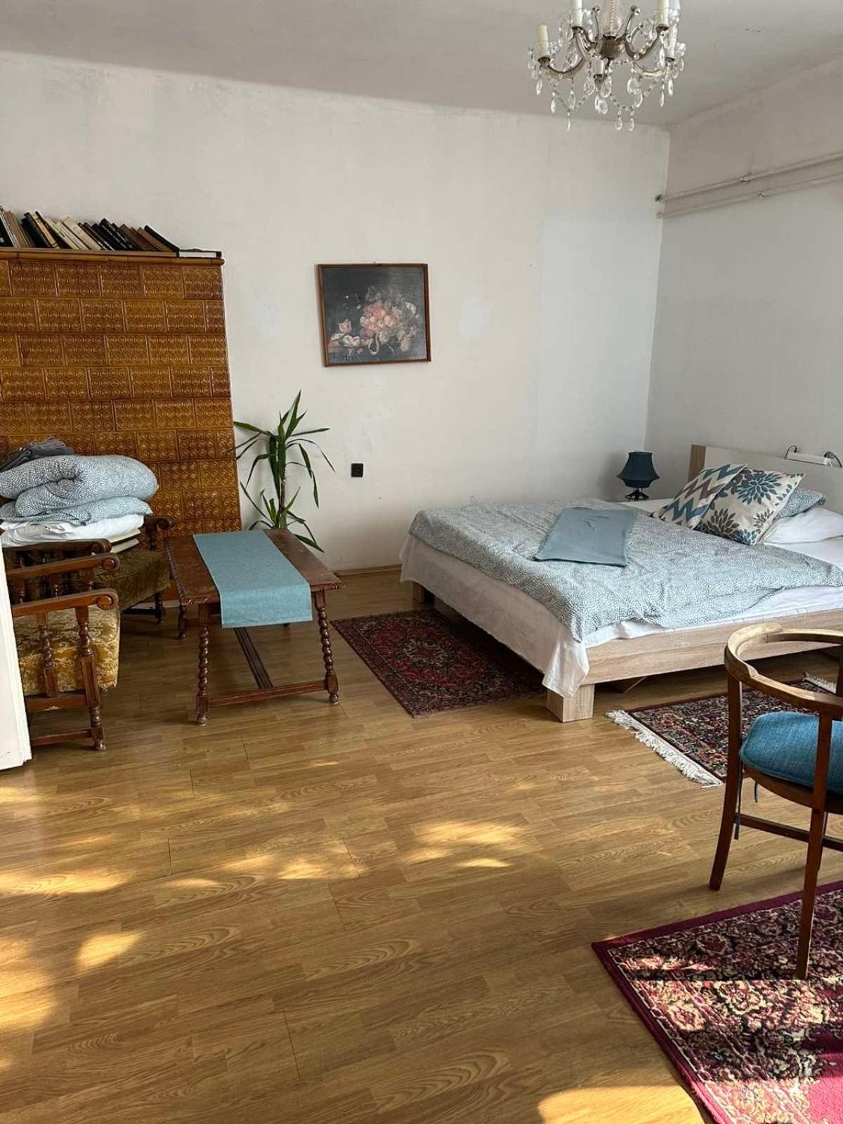 Grany'S Retro Guesthouse Near Budapest Airport Вечийш Екстер'єр фото